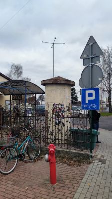 Parking rowerowy przy przystanku PKS