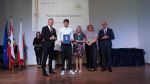 Uroczystość rozdania stypendiów za wyniki w nauce i inne osiągnięcia w roku szkolnym 2024/2025 zdjęcie 69
