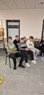 21.10.2025 - Klub Młodzieżowy Młodych odkrywców zdjęcie 4