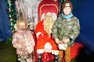 Świąteczne atrakcje w czernikowskim Parku 700-lecia zdjęcie 86