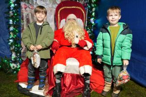 Świąteczne atrakcje w czernikowskim Parku 700-lecia zdjęcie 101