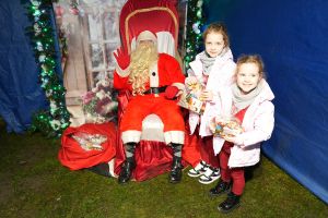 Świąteczne atrakcje w czernikowskim Parku 700-lecia zdjęcie 122