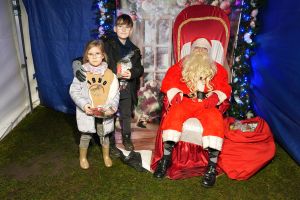 Świąteczne atrakcje w czernikowskim Parku 700-lecia zdjęcie 127