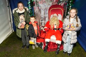 Świąteczne atrakcje w czernikowskim Parku 700-lecia zdjęcie 139