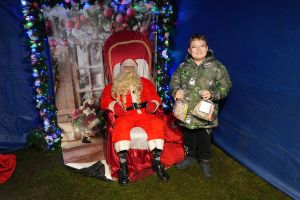 Świąteczne atrakcje w czernikowskim Parku 700-lecia zdjęcie 157