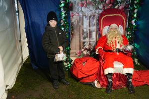 Świąteczne atrakcje w czernikowskim Parku 700-lecia zdjęcie 178