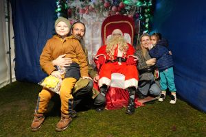 Świąteczne atrakcje w czernikowskim Parku 700-lecia zdjęcie 186