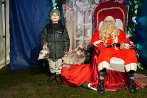 Świąteczne atrakcje w czernikowskim Parku 700-lecia zdjęcie 205