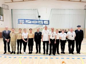 IV Gminne Halowe Zawody Młodzieżowych Drużyn Pożarniczych w Czernikowie zdjęcie 12