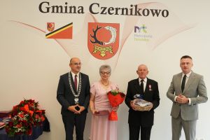 Uroczystość wręczenia „Medali za Długoletnie Pożycie Małżeńskie” zdjęcie 13