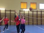 Gminne zawody w mini-koszykówce dziewcząt