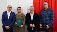 Uroczyste podpisanie umów z klubami sportowymi