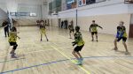 Uczniowie z SP Czernikowo grający przeciwko uczniom z SP Steklin zdjęcie 3