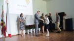 Uroczystość rozdania stypendiów za wyniki w nauce i inne osiągnięcia zdjęcie 11