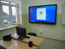 Monitory interaktywne w Technikum i Branżowej Szkole