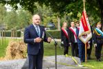 29.08.2021 Odsłonięcie pomnika pamięci zamordowanych chłopów fot. Szymon Zdziebło/tarantoga.pl dla UMWKP.