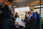 Przejazd pierwszego po przywróceniu połączenia pociągu Toruń-Sierpc, fot. Mikołaj Kuras dla UMWKP